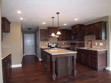 1542 S Antietam Rd, Republic, MO 65738 - photo 4