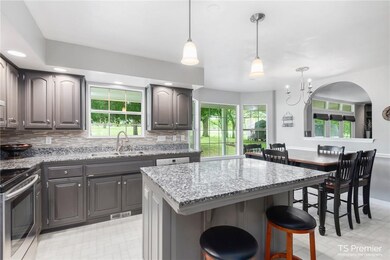 550 Wayne Villines Rd, Prairie Grove, AR 72753 - photo 4