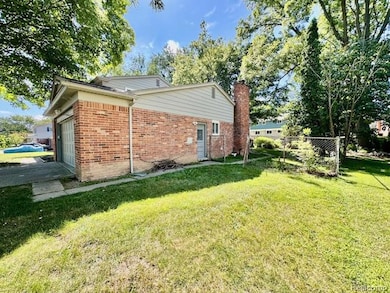 4205 Hardwoods Dr, West Bloomfield, MI 48323 - photo 6