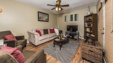 4 Living Room 3 (2)