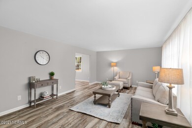 1402 Clifton Rd, Jacksonville, NC 28540 - photo 7