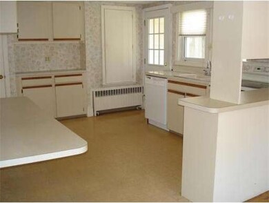 15 Barry St, Quincy, MA 02169 - photo 4