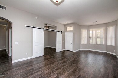 Entry/Living room