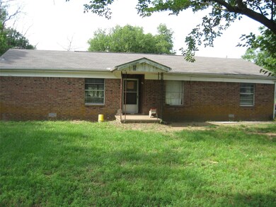 1520 Valley View Dr, Joshua, TX 76058 - photo 4