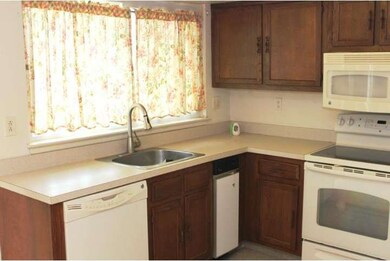 3B Belmar Rd unit B, Monroe Township, NJ 08831 - photo 2