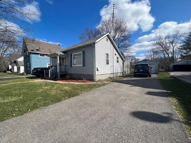 436 E Wilson St, Batavia, IL 60510 - photo 2