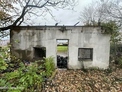 2513 Howard St, Louisville, KY 40211 - photo 5