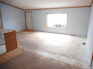 5192 10th St SE, Salem, OR 97306 - photo 2