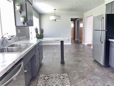 Kitchen/Dining Area