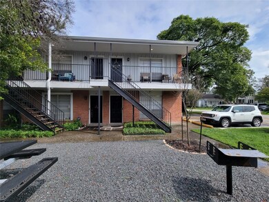 425 E 9th St unit 7, Houston, TX 77007 - photo 2