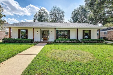 10027 Wickersham Ln, Houston, TX 77042 - photo 2