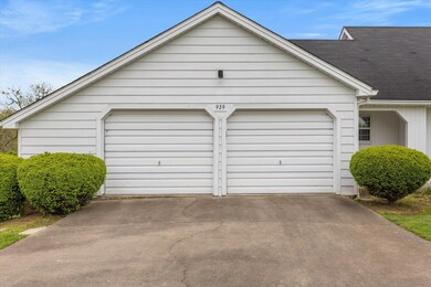 929 Roanoke Dr, Harrodsburg, KY 40330 - photo 3