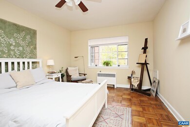 32 University Cir unit 303, Charlottesville, VA 22903 - photo 6