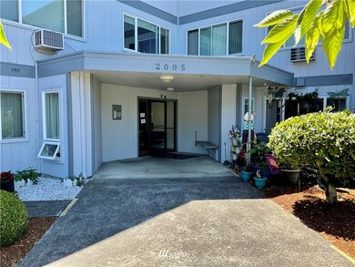 2005 Tibbetts Dr unit 301, Longview, WA 98632 - photo 3