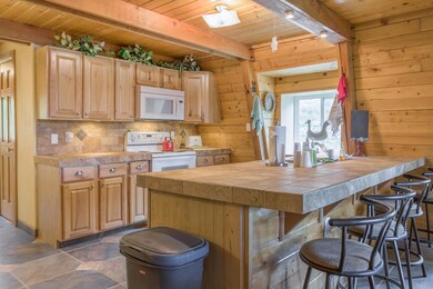 102 Lee St (9 of 18)