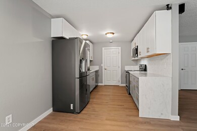 Hommati.com-7721_Randamar_Cir_AK-12-23-2