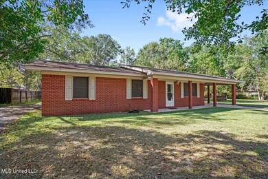 3612 Berkshire Rd, Moss Point, MS 39562 - photo 2