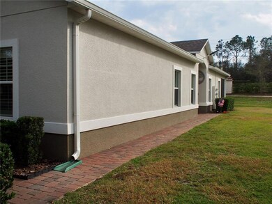 sidewalk to front door 