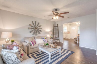 1396 E 143rd St, Glenpool, OK 74033 - photo 6