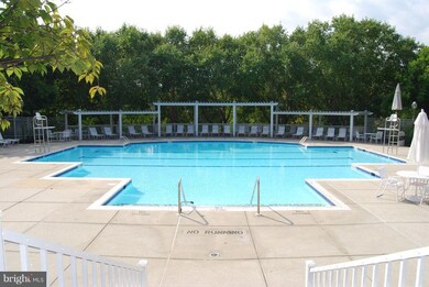 4405 Silverbrook Ln unit 303, Owings Mills, MD 21117 - photo 2