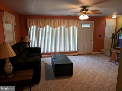 908 Hawthorne Ave, Secane, PA 19018 - photo 5