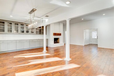 Living/Dining area