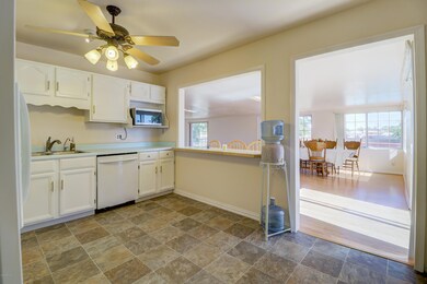 3702 W Dahlia Dr, Phoenix, AZ 85029 - photo 5