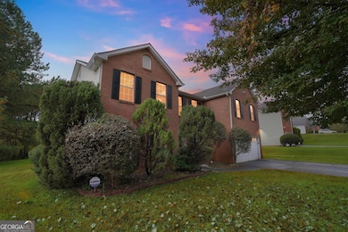 3881 Wolverton Cir, Lithonia, GA 30038 - photo 4