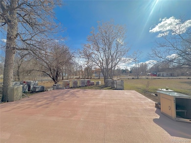 916 N Cameron St, Brush, CO 80723 - photo 4