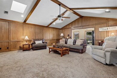 2604 SE Vicksburg St, Bartlesville, OK 74006 - photo 4