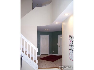 Living Room to Entry
