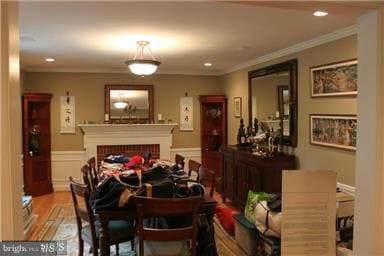 9411 Rosehill Dr, Bethesda, MD 20817 - photo 5