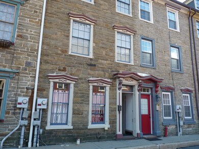 51 Race St, Jim Thorpe, PA 18229 - photo 2