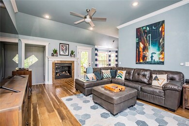 2 Snyder Ln, Bella Vista, AR 72715 - photo 3