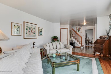 05-Living Room