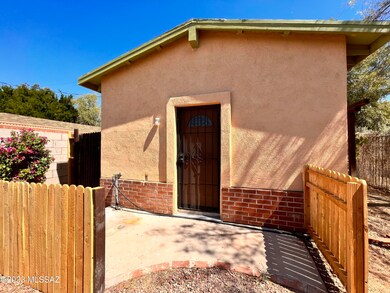2215 E La Mirada St unit A, Tucson, AZ 85719 - photo 2