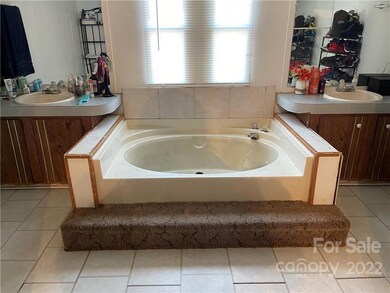 161 Estate Dr, Statesville, NC 28625 - photo 7