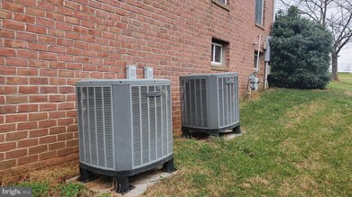 6708 Walter Scott Way, Columbia, MD 21044 - photo 5