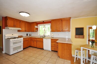 536 Hayward Mill Rd, Concord, MA 01742 - photo 5