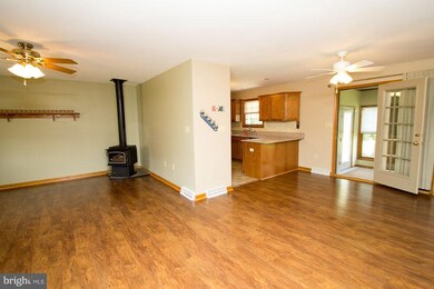 205 Stanford Rd, Hagerstown, MD 21742 - photo 5
