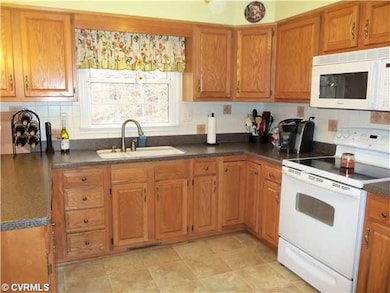 Kitchen - Large work area - updated sink, plumbing