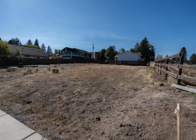 2109 NE 11th Place, Bend, OR 97701 - photo 3