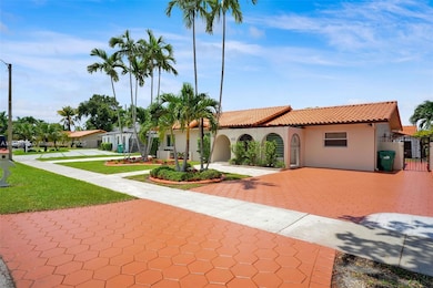 RIGHT SIDE OF FRONT HOME