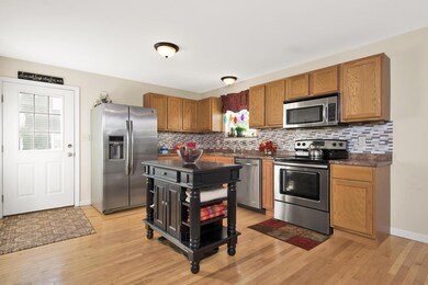 110 Myrtle St Westbrook ME-large-009-5-K