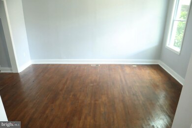 2907 Violet Ave, Baltimore, MD 21215 - photo 5