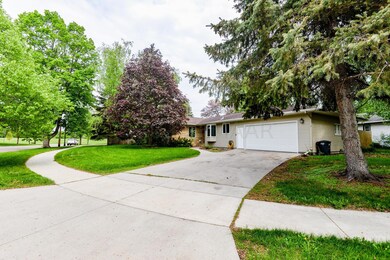 1715 Plumtree Rd N, Fargo, ND 58102 - photo 3