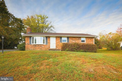 3 Roosevelt Rd, Sykesville, MD 21784 - photo 2