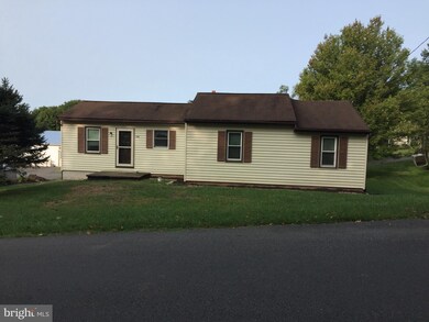 316 N Sunrise Ln, Boyertown, PA 19512 - photo 2