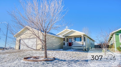 1601 Pathfinder Cir, Gillette, WY 82716 - photo 3