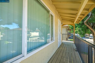 2208 L St unit 4, Antioch, CA 94509 - photo 4